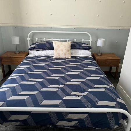 4 Large Bedroom Apartment In The City Hastings Esterno foto
