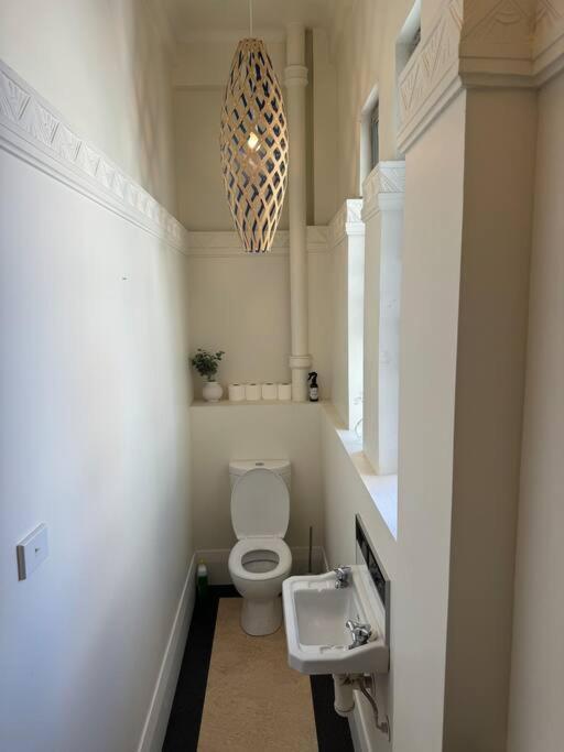 4 Large Bedroom Apartment In The City Hastings Esterno foto