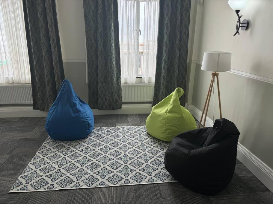 4 Large Bedroom Apartment In The City Hastings Esterno foto
